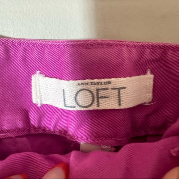 Loft Vibrant Pink Cropped Women's Pants with Zippers at Ankle Size 6 - Picture 8 of 9
